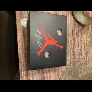 Jordan 4 off white. Women 7.5 men 6